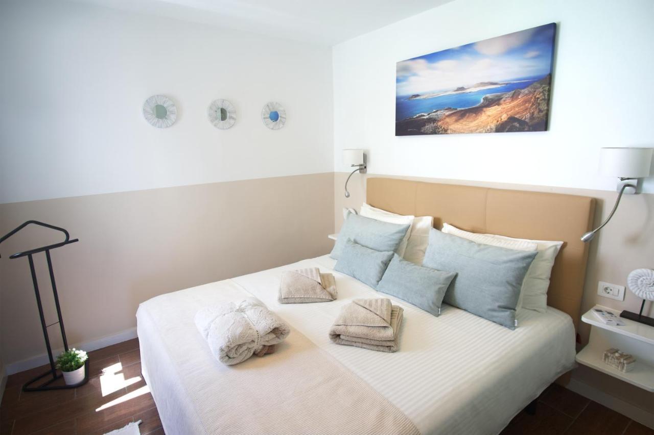 Apartment Portonovo La Paloma Amazing Sea View & Swimming Pool-Good Wifi -Free Ac- Private Parking ปูแอร์โตเดลคาร์เมน ภายนอก รูปภาพ